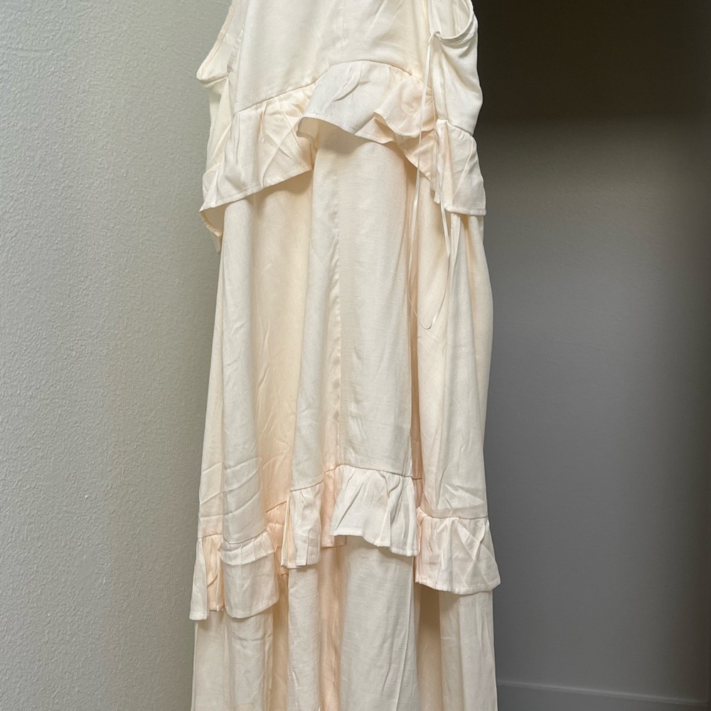 A Classy Chic Boutique Cream Maxi Dress